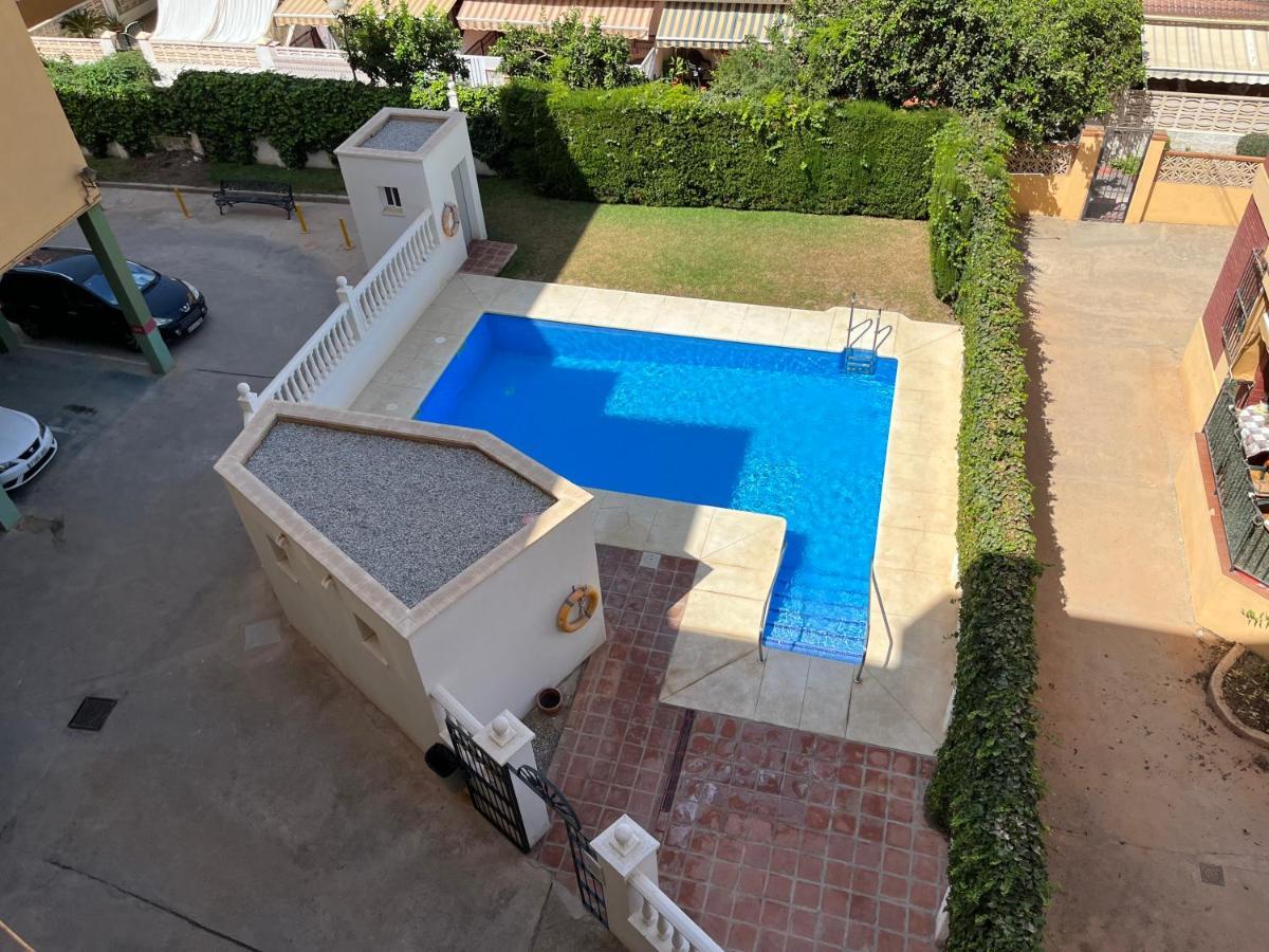 Apartamento Playa Azul Rincón de la Victoria Exteriör bild